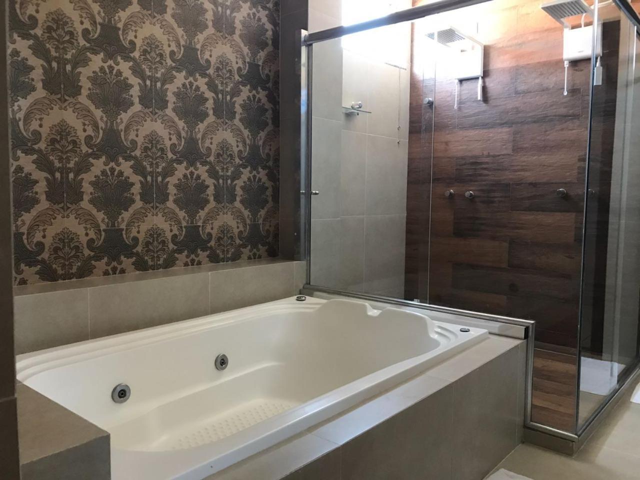 Nantes Executive Hotel Pitanga ภายนอก รูปภาพ